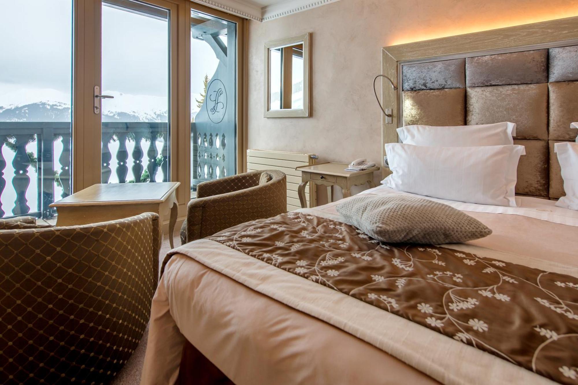 Le Lana Hotel Корчевел Екстериор снимка